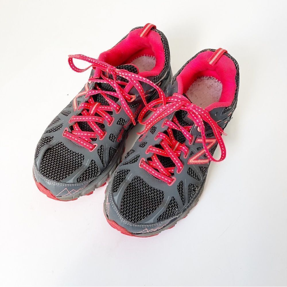 Womens New Balance 610v4 Trail running shoe